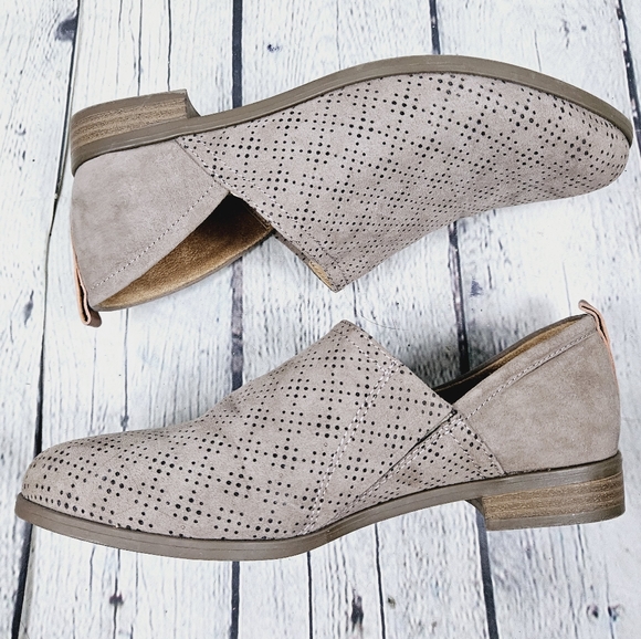 DR SCHOLL'S | Ruler slip-on laser cut comfort shoes - Picture 2 of 10